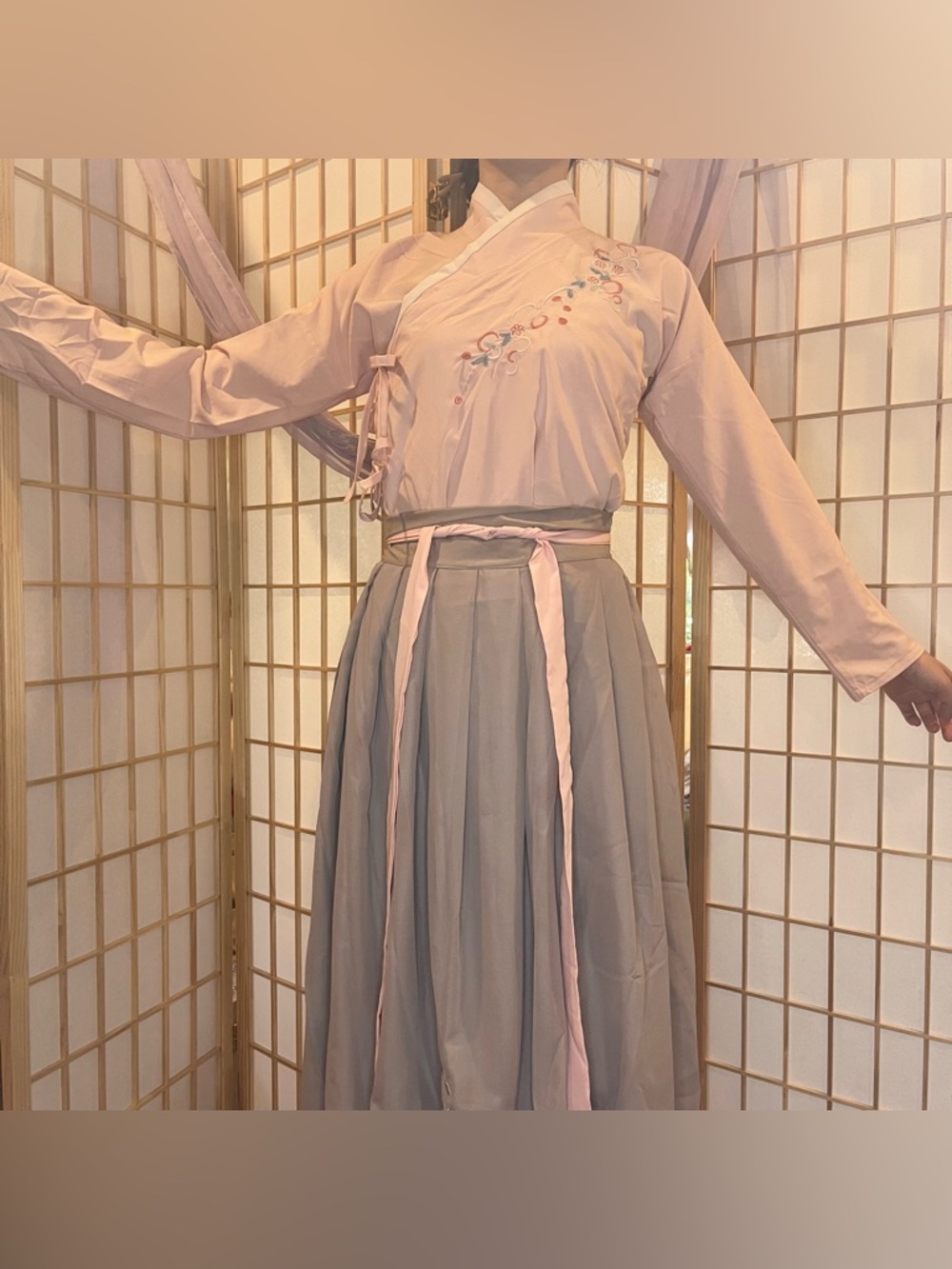 Pink and grey embroidered Chinese hanfu two piece set